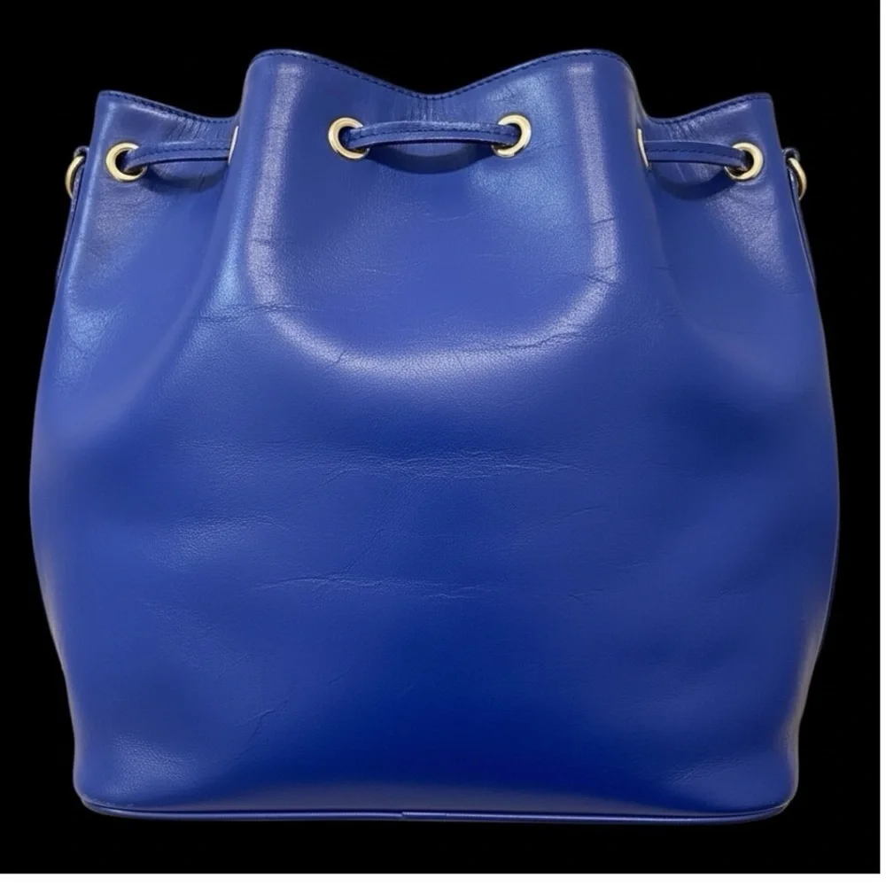 Samantha Thavasa Blue Leather Drawstring Bucket Bag Gold Hardware Crossbody - Picture 4 of 9
